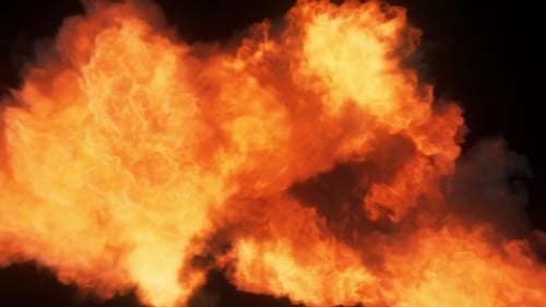 Explosión de fuego disparándose hacia la