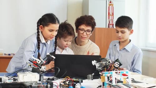 Children Learning Robotics with a Teacher in Classroom