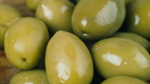 Green Marinated Olives