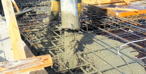 Betonguss für schwere Bau