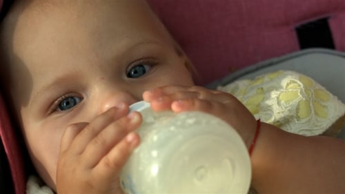Baby Sucking Bottle