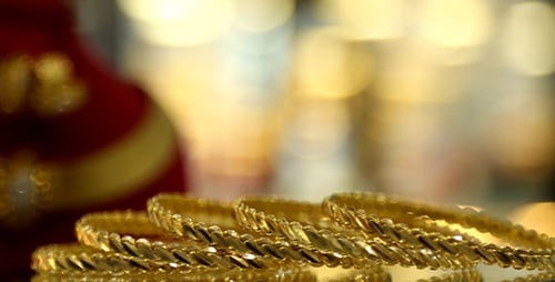 Goldener Armreif