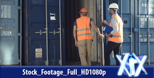 Arbeiter im Containerlager