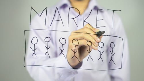 Markt, Konzept auf transparentem Bildschirm