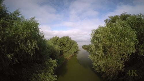 Oberhalb des Wild River