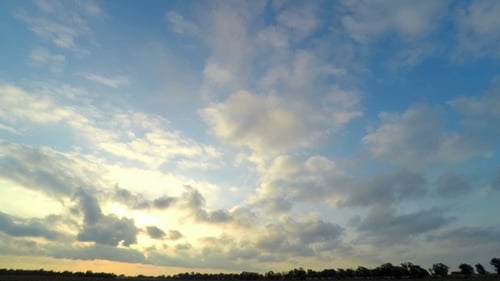 Dramatic Sunset Sky with Wispy Clouds
