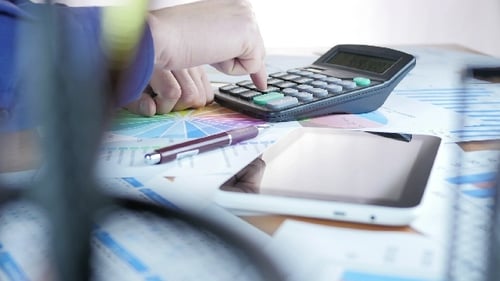 Finanzielle Berechnung im Büro