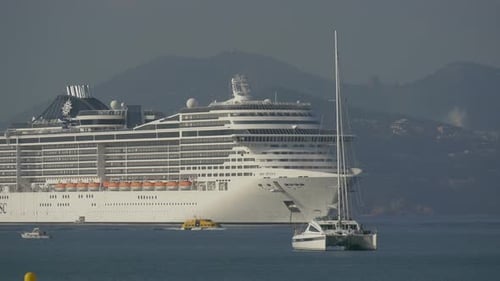 Passagierschiffe und Boote