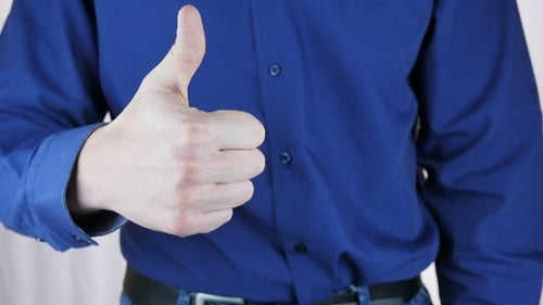 Geschäftsmann sagt Ok