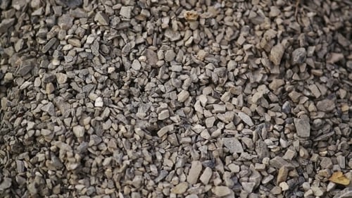 The Macadam Grains