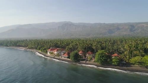 Paisaje marino con playa tropical