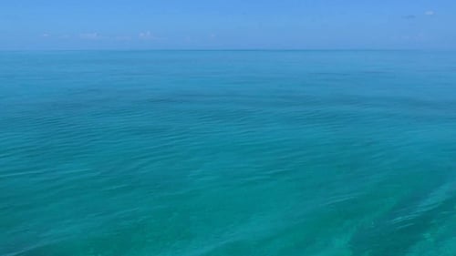 Klares Wasser der Karibik in der Nähe von Cayo Largo