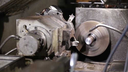 Programmierbare Drehmaschinenarbeit