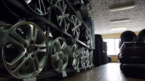 Discs for Wheels in the Auto Parts Store