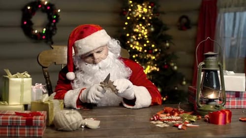 Santa Claus Wood Carving Christmas Ornament