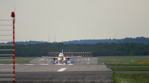 Avión aproximándose antes de aterrizar