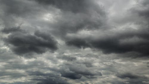 Nuages d'orage en mouvement 1