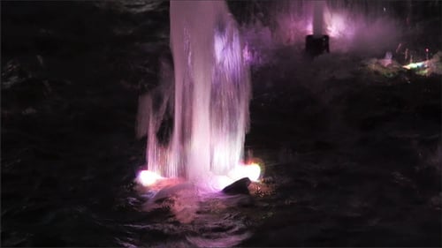 Waters Sprouting on the Fountain