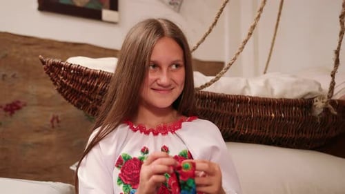 Girl Make Jewelry From Shawls Handmade Needlework Circle