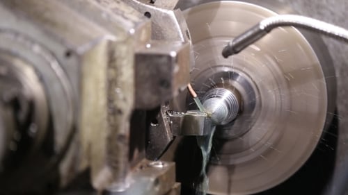 Programmierbare Drehmaschinenarbeit
