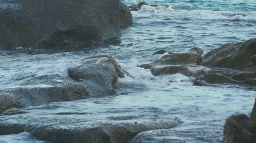 Turquoise Rolling Wave
