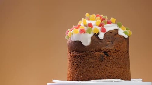 Rotierender Osterkuchen