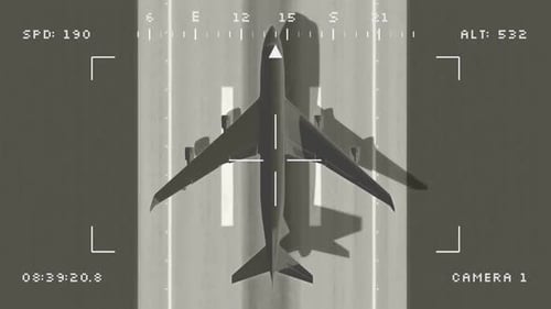Zumbido militar viendo avión civil despegando