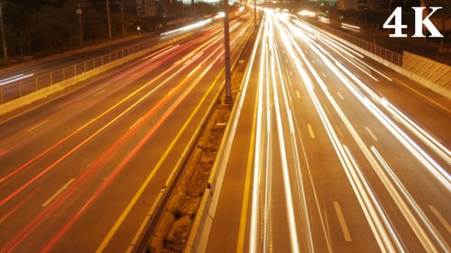Autobahn bei Nacht