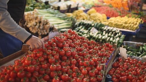 Fresh Produce Abounds at Urban Farmers Market