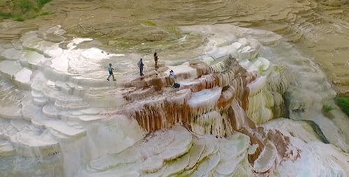 Travertine Tourist