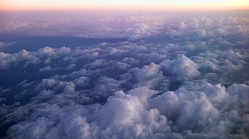 Über den Morgenwolken