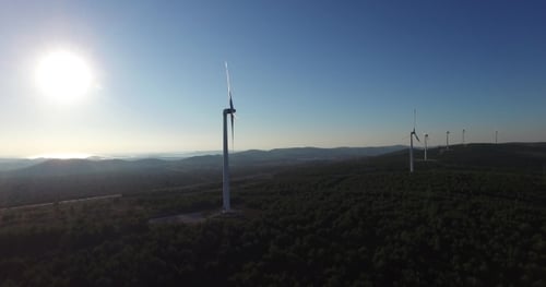 Vista aérea de los generadores de energía eólica