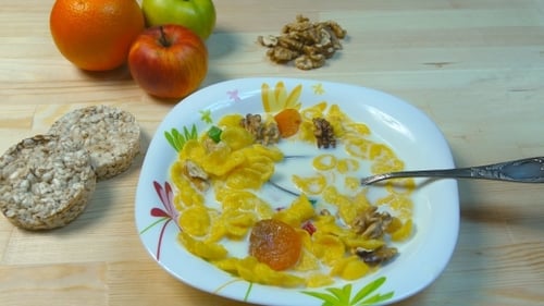 Healthy Breakfast Cereal with Fruit and Nuts