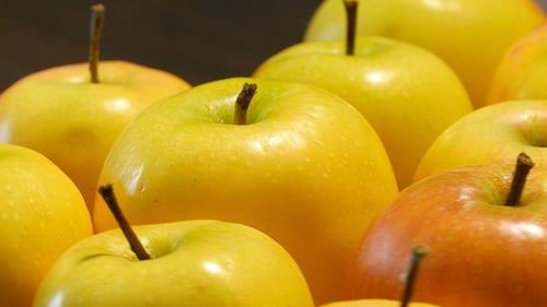 Yellow Apples Rotating