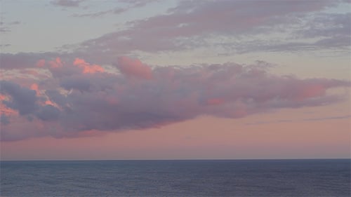 Horizonte marino al atardecer