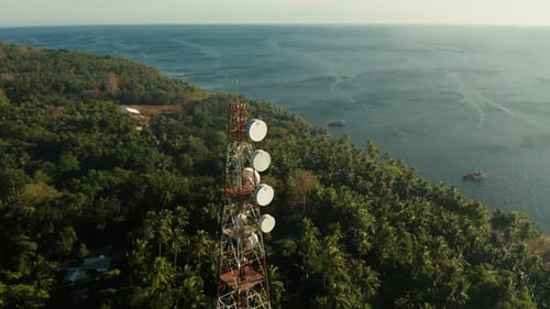 Torre de telecomunicaciones, antena de comunicación en Asia