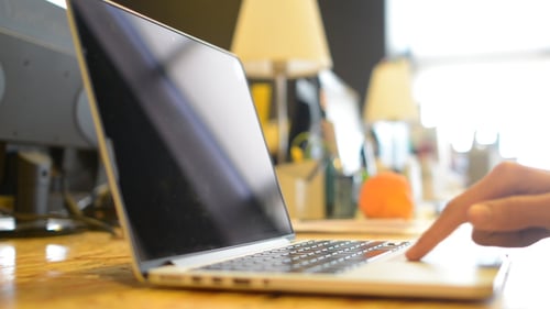 Using Touchpad, Working Online on Laptop