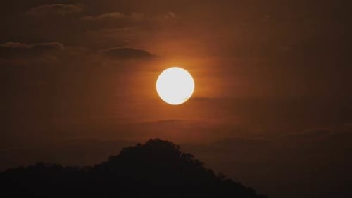 Sonne am Berg