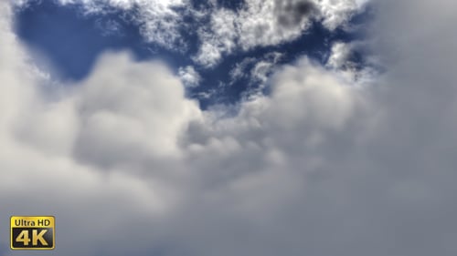 Seamless Flying Through Dynamic White Clouds