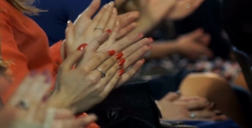 Aplausos Pessoas Performance Hall 2