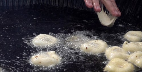 Turkish Traditional Donut Dessert Lokma 4