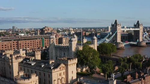 Backwards Reveal of Tower of London Medieval Castle Complex
