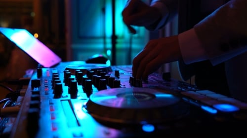 Dj Hands On Ausrüstungsdeck