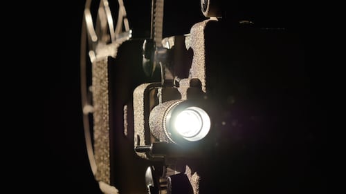 Kinoprojektor Licht und Staub 2