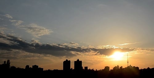 Sunset Sun City House Gebäude-Silhouette