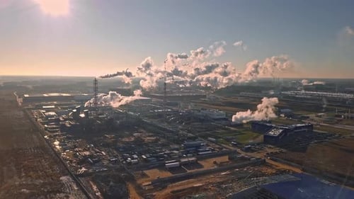 Photographie aérienne à partir d'un Drone de tuyaux d'usines et d'usines