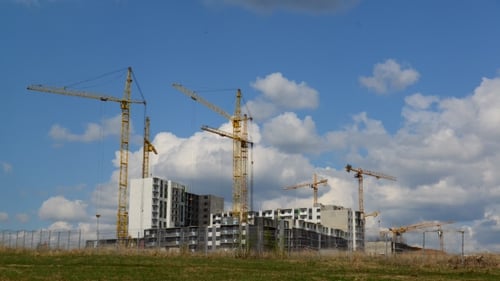 Construcción de casas de apartamentos de varios pisos