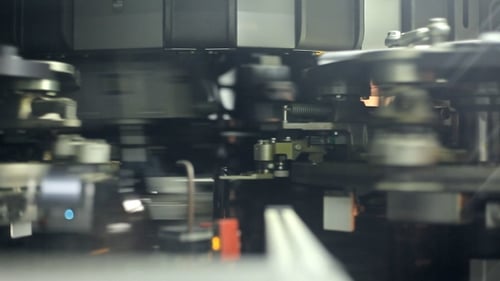 Eine Maschine zur Herstellung von Plastikflaschen