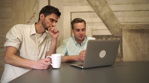 Équipe de travail des jeunes professionnels.