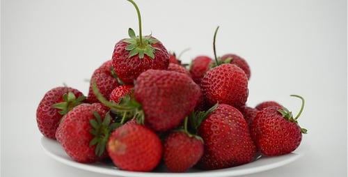 Strawberry 32